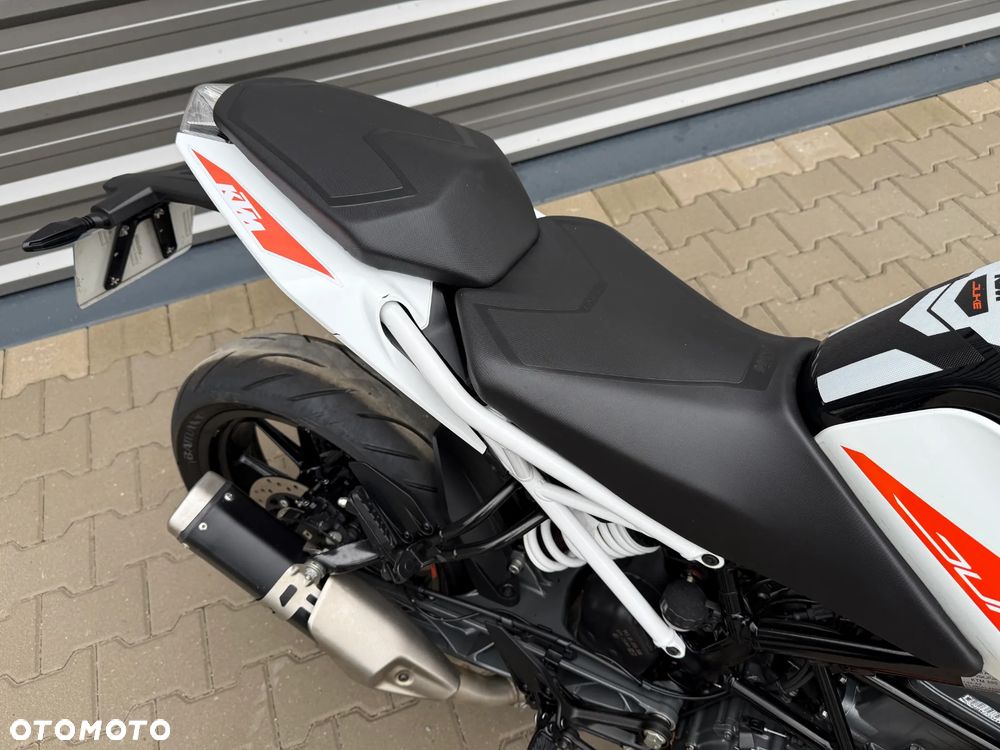 KTM Duke 390 - 23