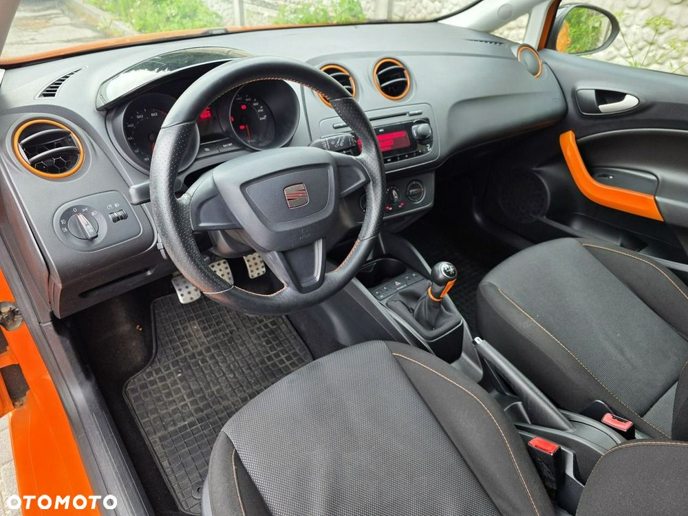 Seat Ibiza SC 1.6 16V Sport - 11