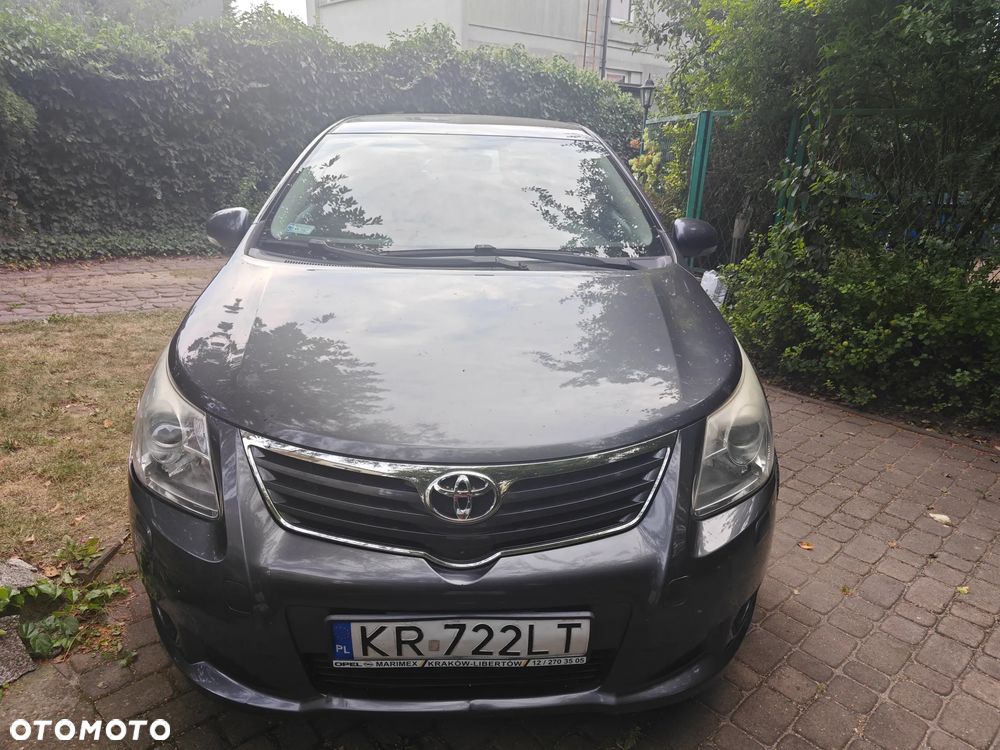 Toyota Avensis 1.6 Luna - 13