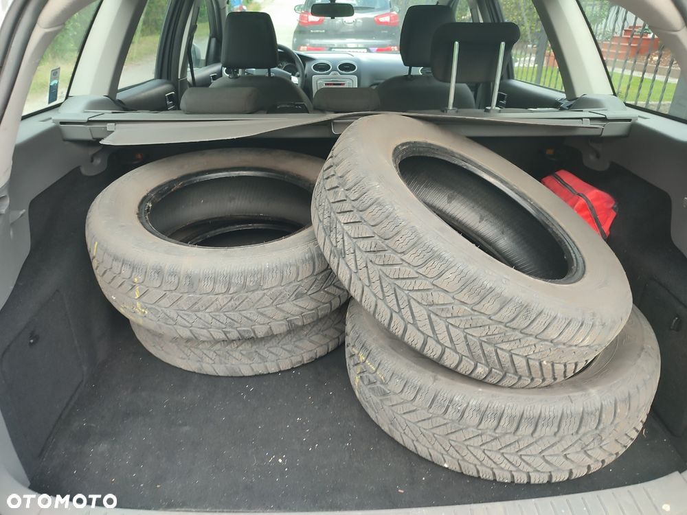 Ford Focus 1.6 Ambiente - 5
