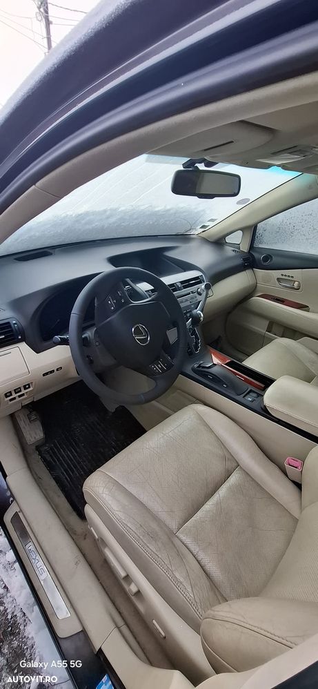 Dezmembrez Lexus RX450H - 4