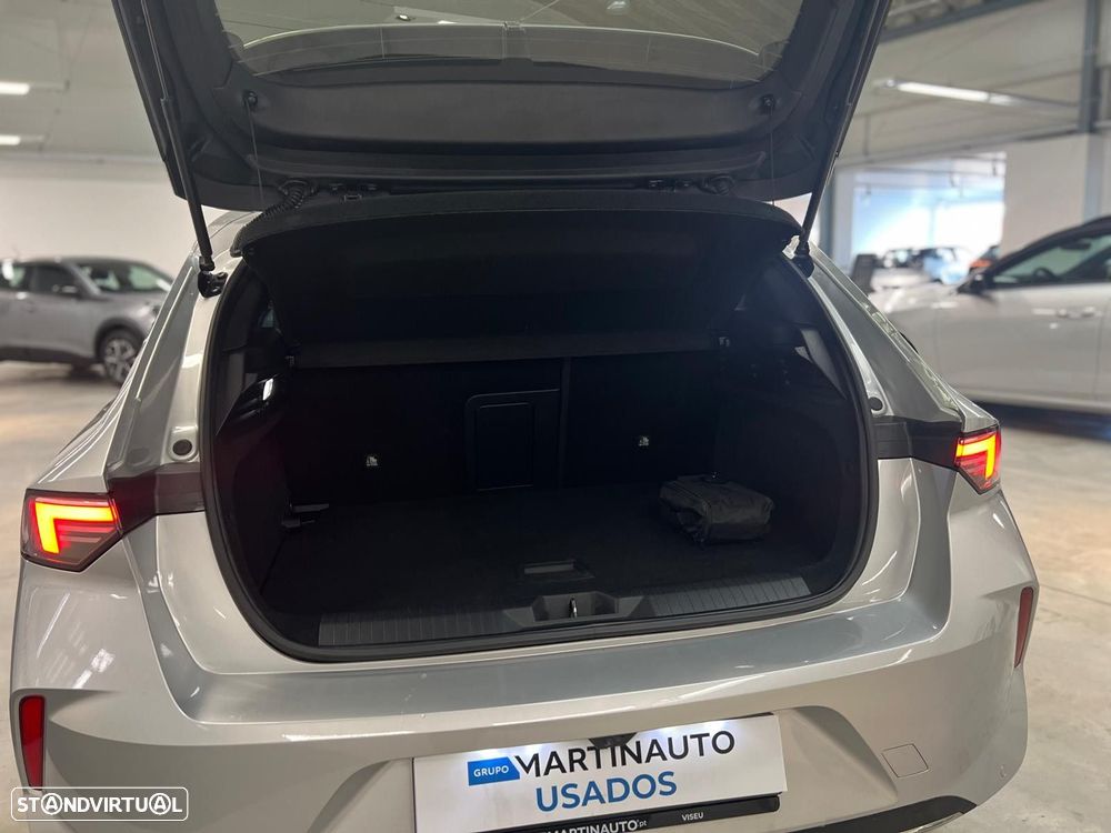 Opel Astra 1.2 T Elegance - 8