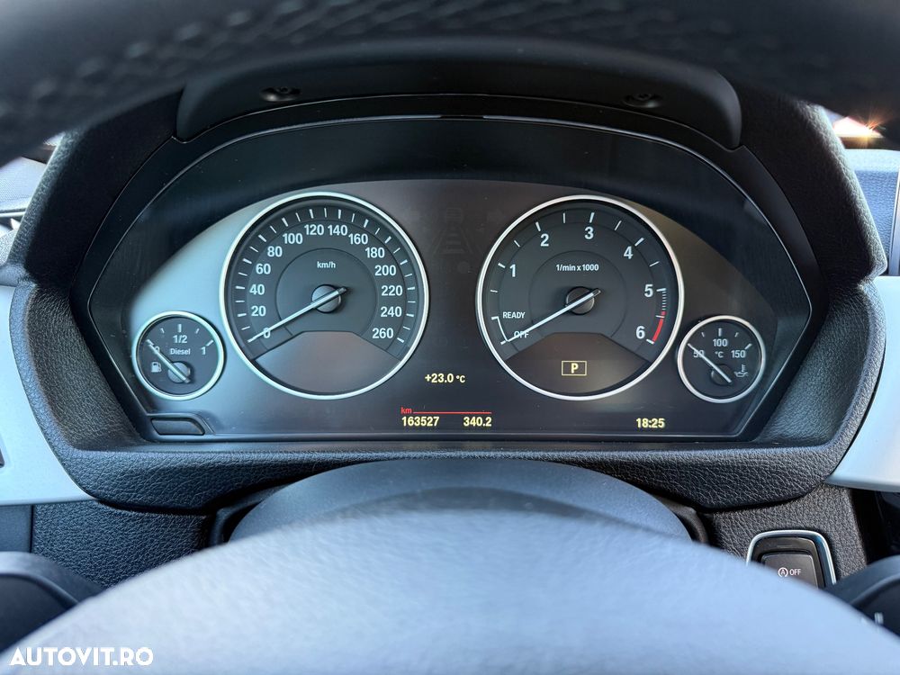 BMW Seria 3 318d Aut. Sport Line - 24