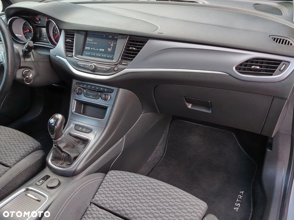 Opel Astra - 18