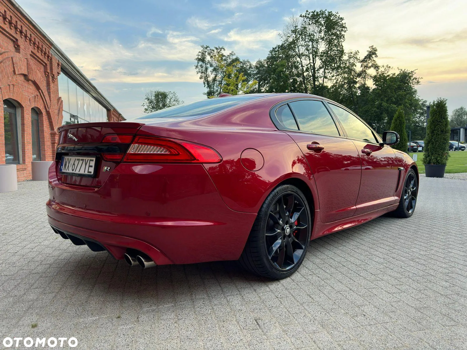 Jaguar XF XFR - 6