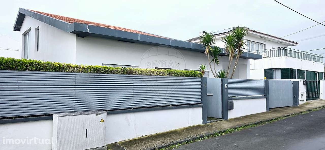 Moradia T4 para venda - Grande imagem: 2/25