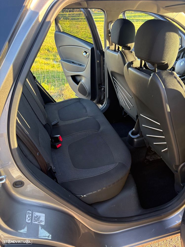 Renault Captur 1.5 dCi Sport - 21