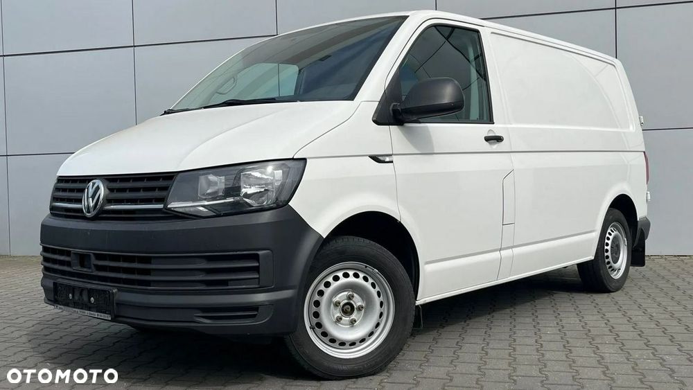 Volkswagen Transporter - 1