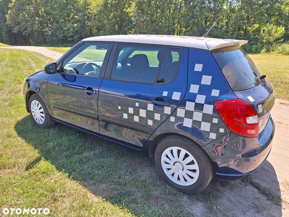 Skoda Fabia 1.2 HTP Ambiente - 5