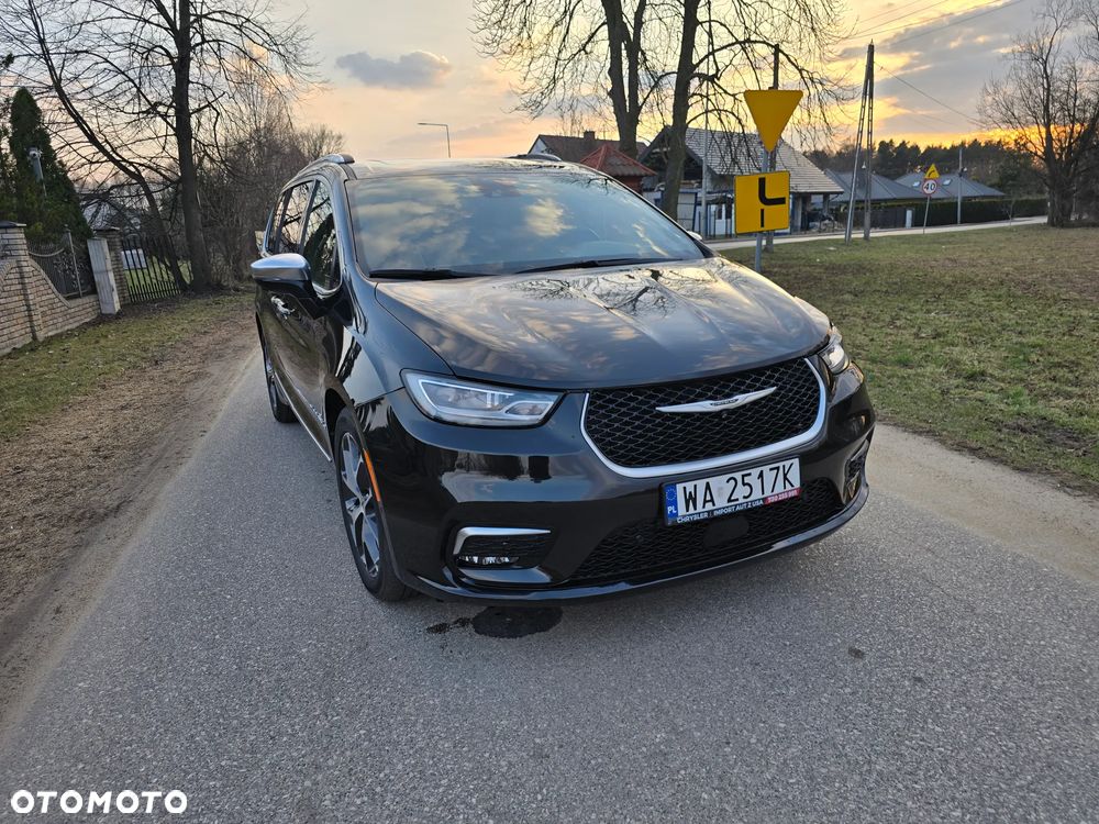 Chrysler Pacifica - 5