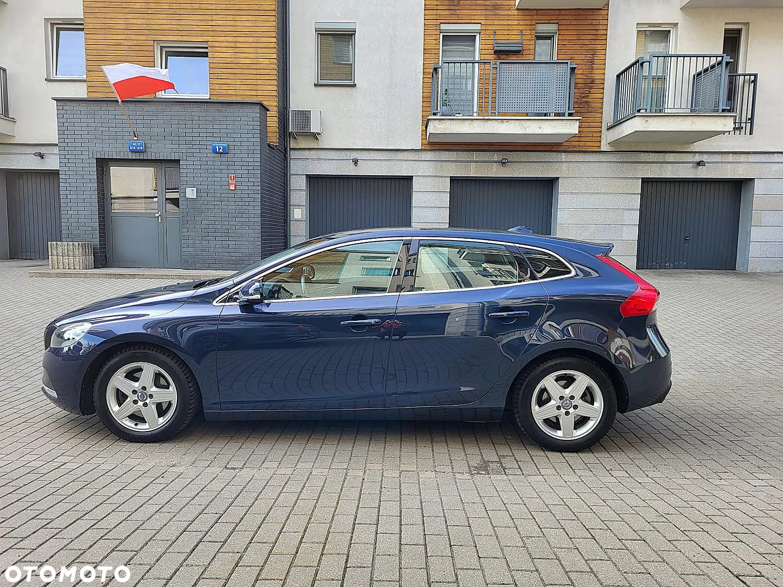 Volvo V40 T3 Momentum - 16