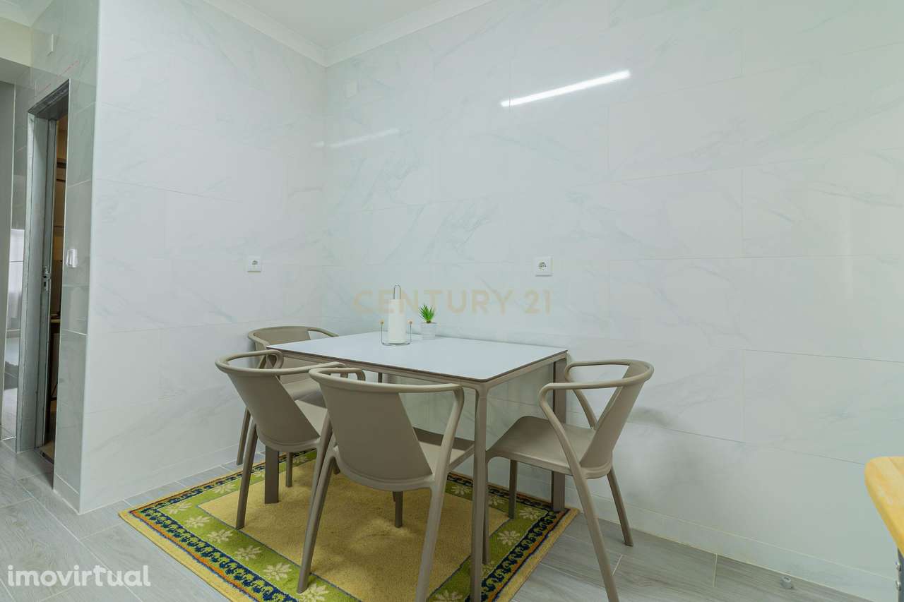 Apartamento T4 e T1 renovado em Bragança - Grande imagem: 4/42