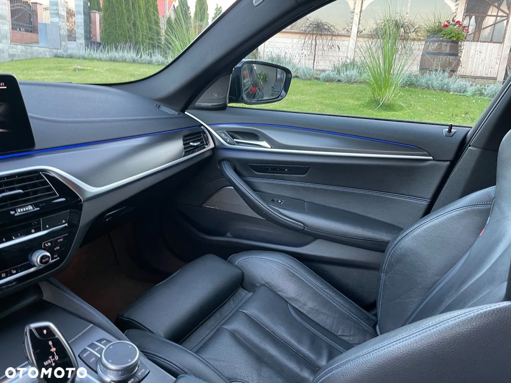 BMW Seria 5 520i M Sport sport - 19