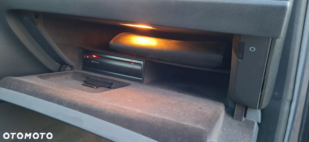 Audi A6 Avant 2.7 TDI multitronic - 28