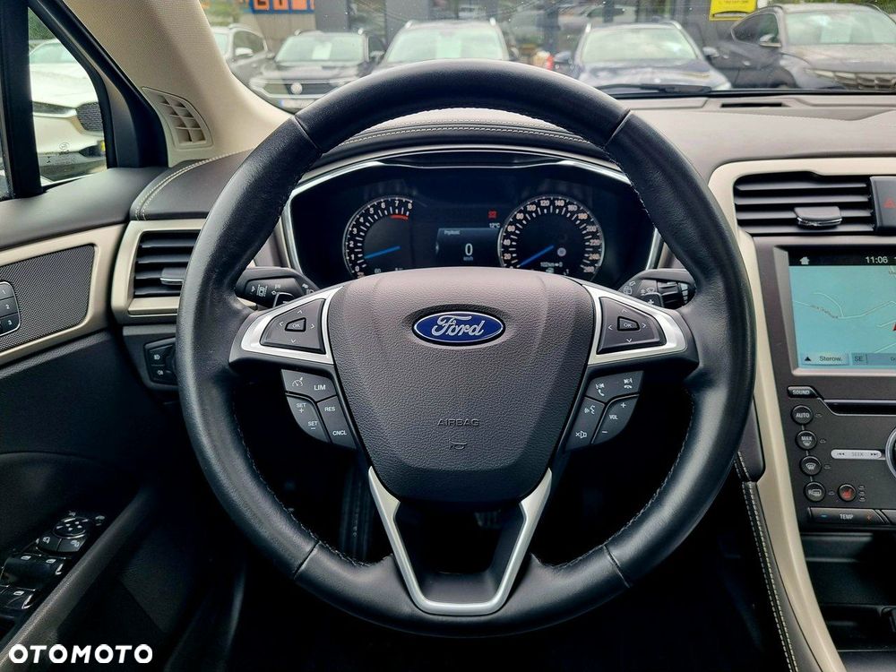 Ford Mondeo 2.0 EcoBoost STart-Stopp Autom Vignale - 21