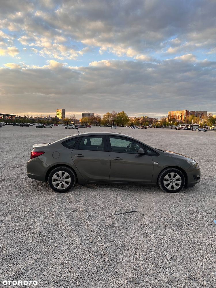 Opel Astra 1.4 T Active - 14