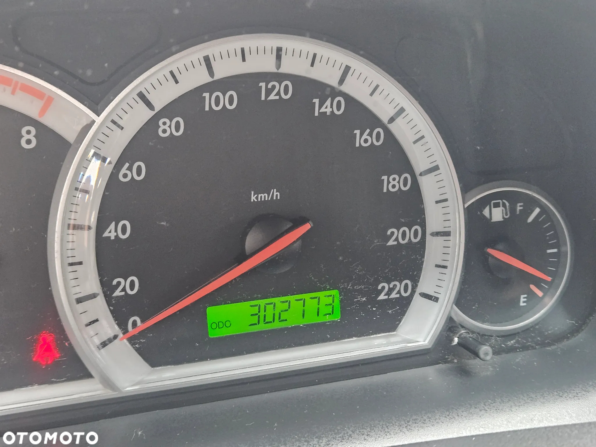Chevrolet Captiva 2.4 LS 5os - 4