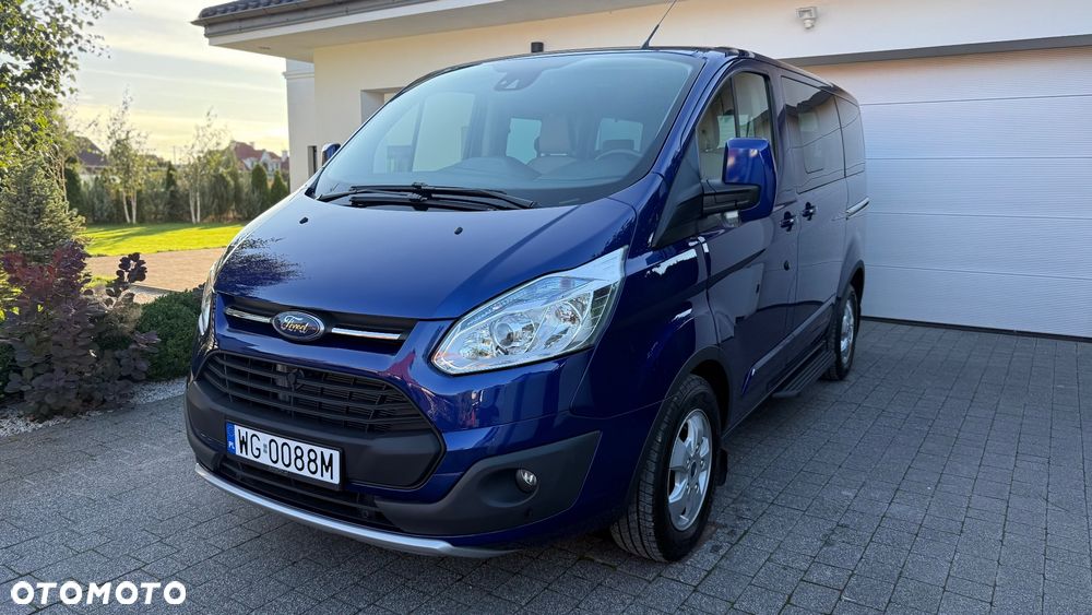 Ford Tourneo Custom - 15