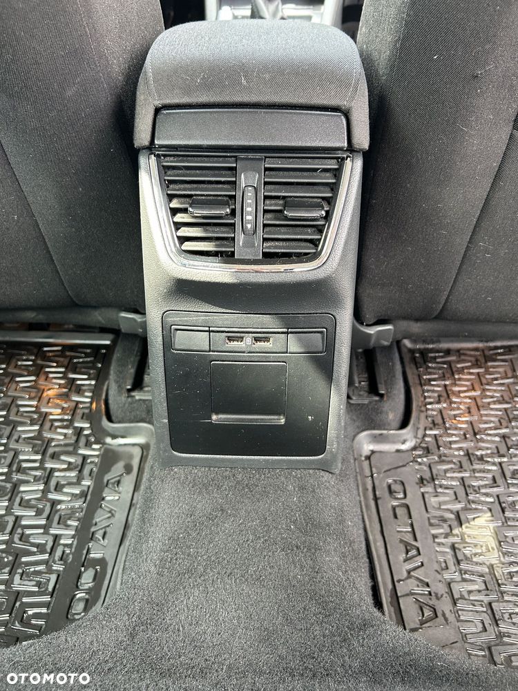Skoda Octavia 1.6 TDI Ambition - 19