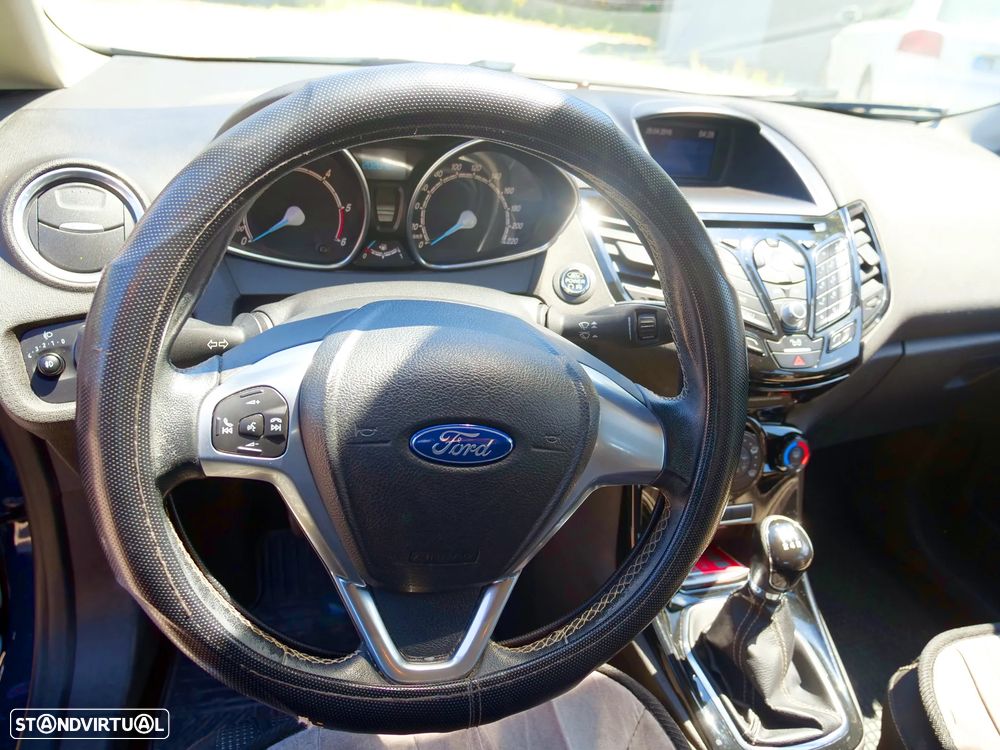 Ford Fiesta 1.5 TDCi Titanium - 11