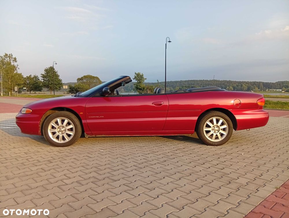 Chrysler Stratus - 5