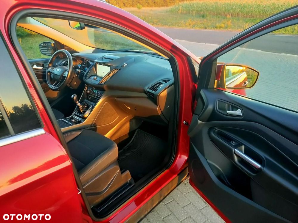 Ford Kuga - 21