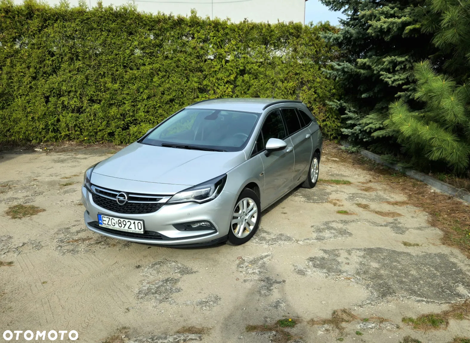 Opel Astra IV 1.6 CDTI Enjoy - 2