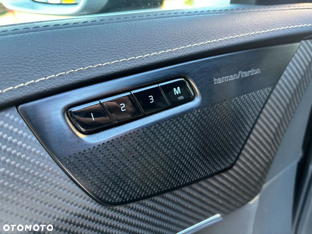 Volvo XC 90 D5 AWD Geartronic RDesign - 23