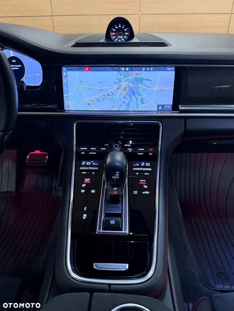 Porsche Panamera GTS - 17