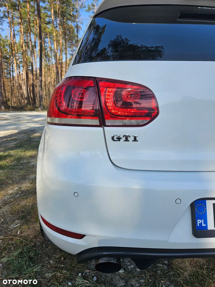 Volkswagen Golf 2.0 GTI DSG - 22