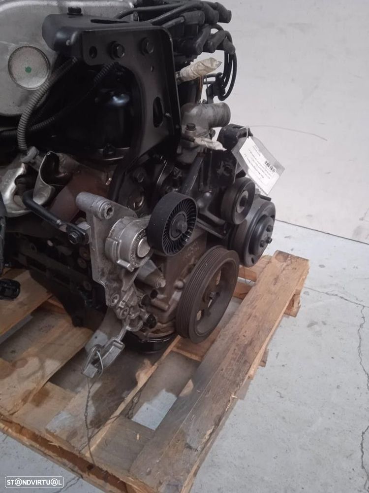 MOTOR COMPLETO CHRYSLER VOYAGER / GRAND VOYAGER III 2001 - 4