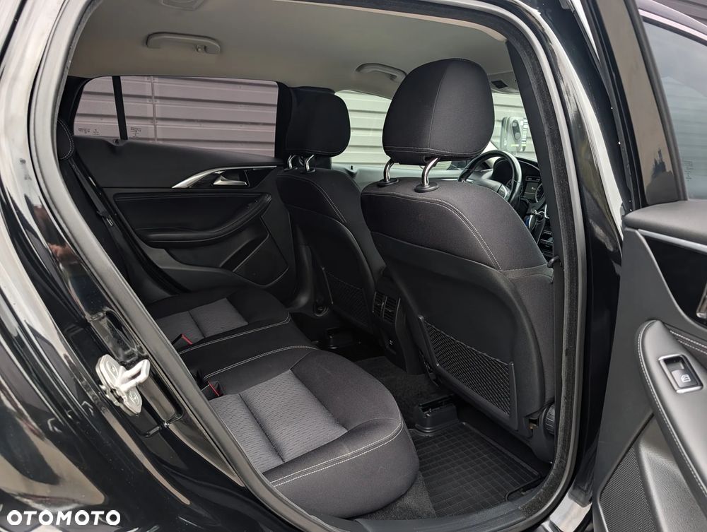 Infiniti Q30 1.6t Premium City Black - 21