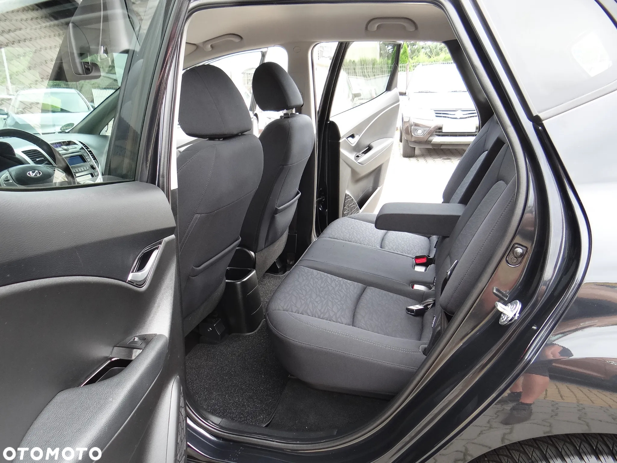 Hyundai ix20 1.4 Premium - 38