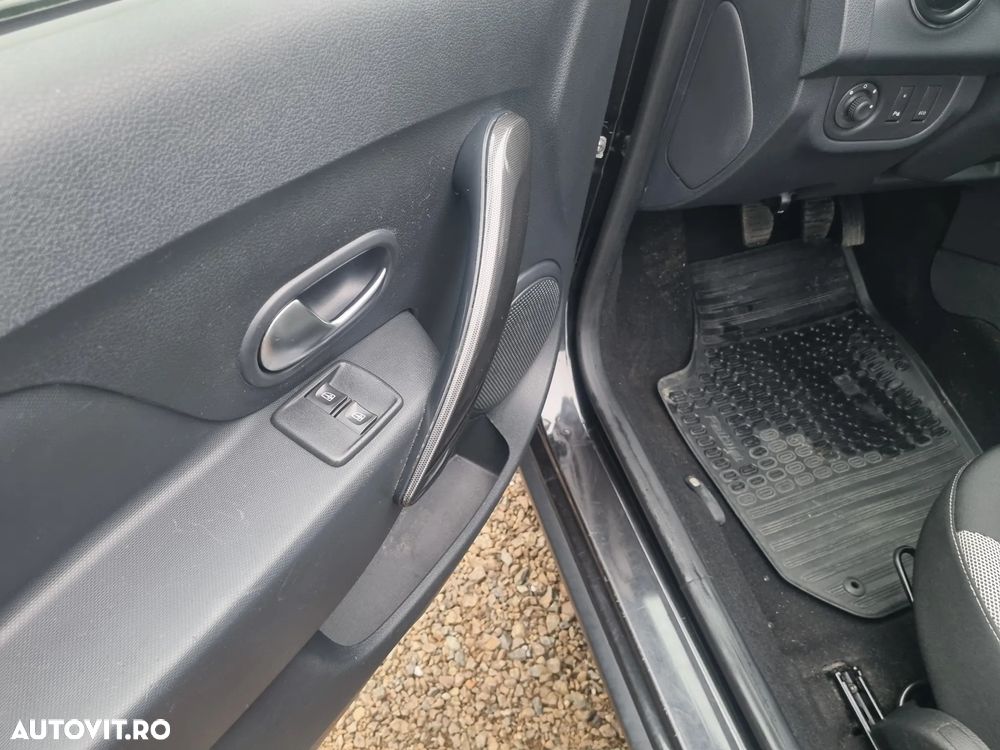 Dacia Logan Stepway 0.9 TCe Prestige - 12