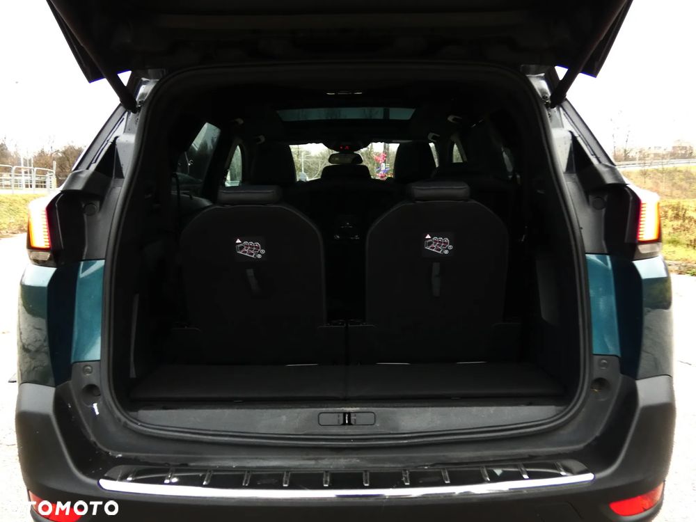 Peugeot 5008 - 12