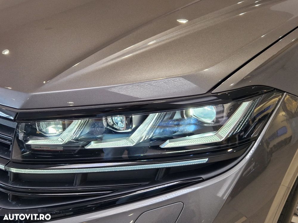 Volkswagen Touareg V6 TDI 4MOTION R-Line - 9