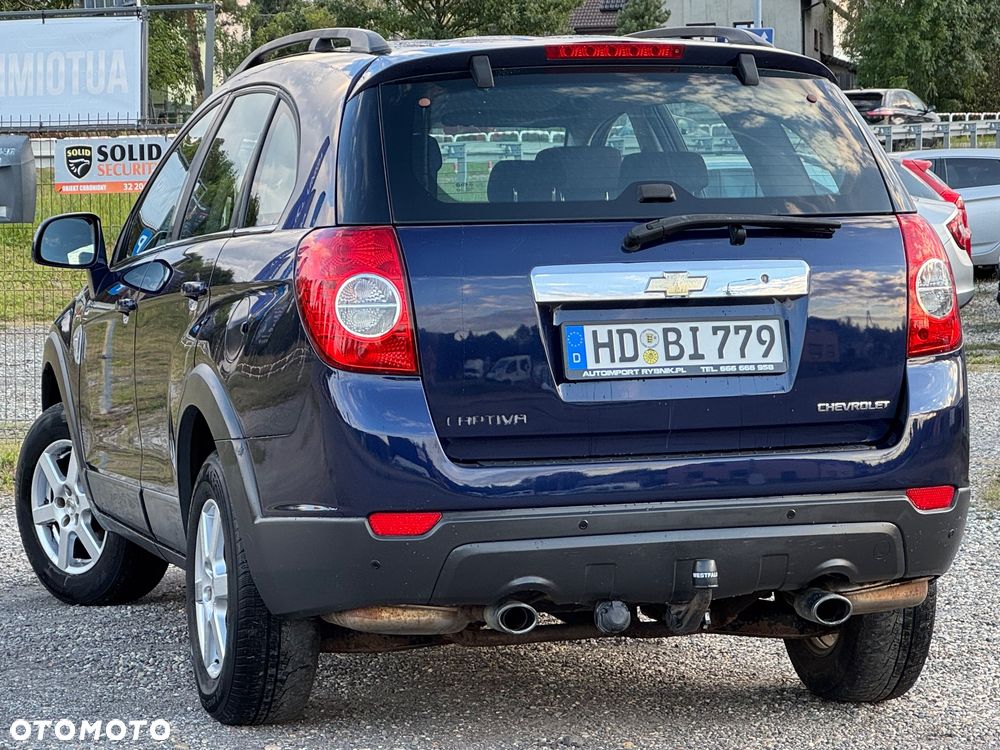 Chevrolet Captiva 2.4 LS 5os - 6