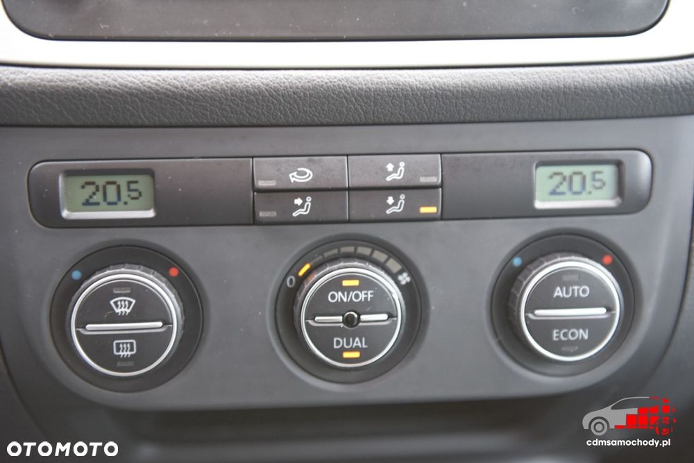 Volkswagen Golf - 27