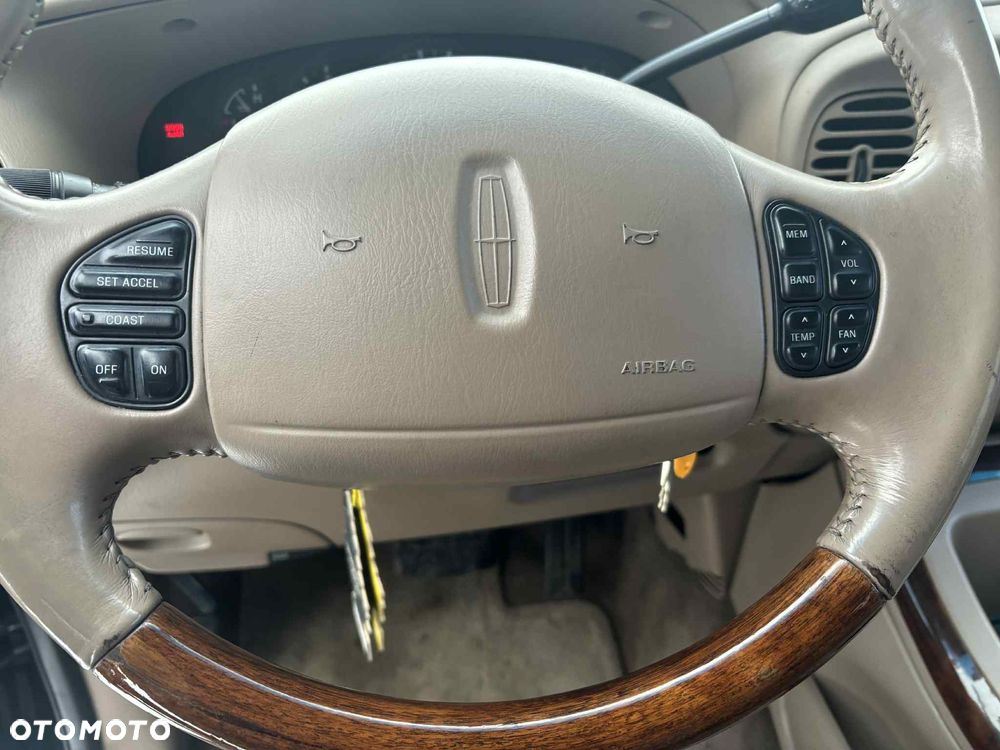 Lincoln Navigator - 21