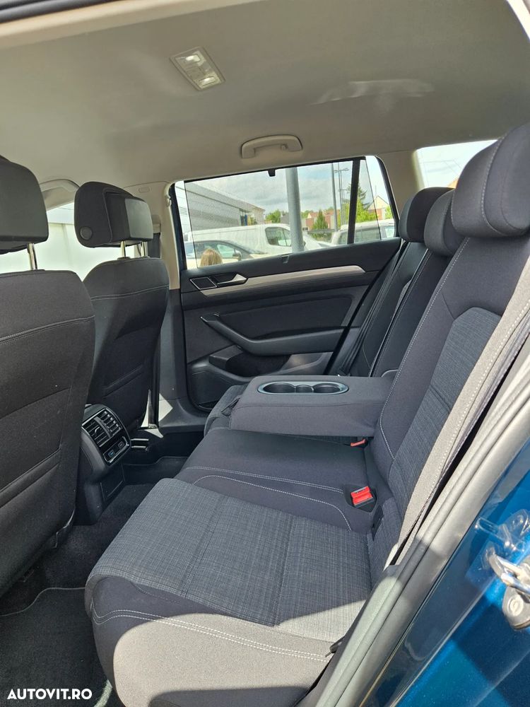 Volkswagen Passat 2.0 TDI SCR DSG Business - 12