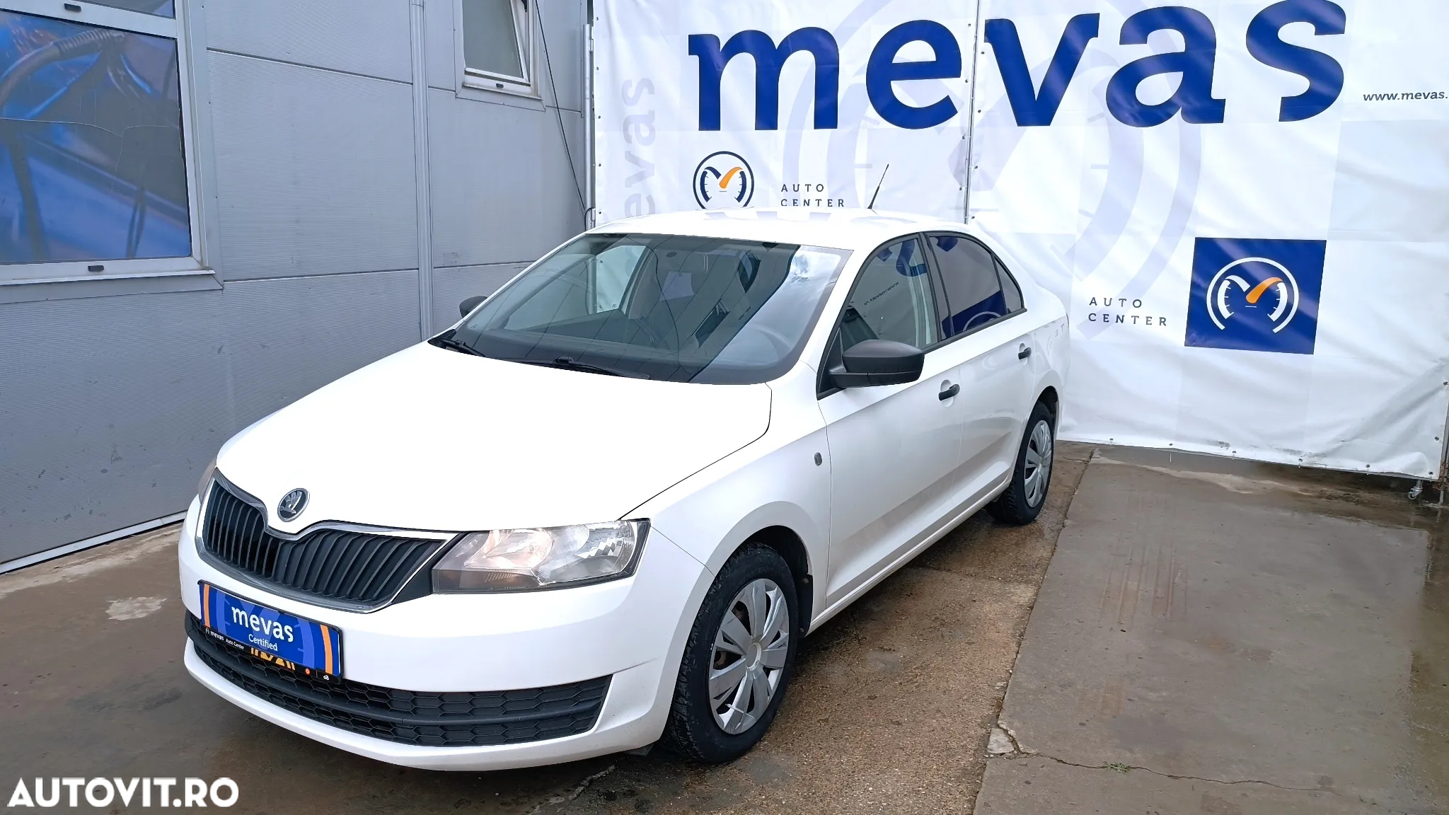 Skoda RAPID 1.6 TDI Ambition - 3