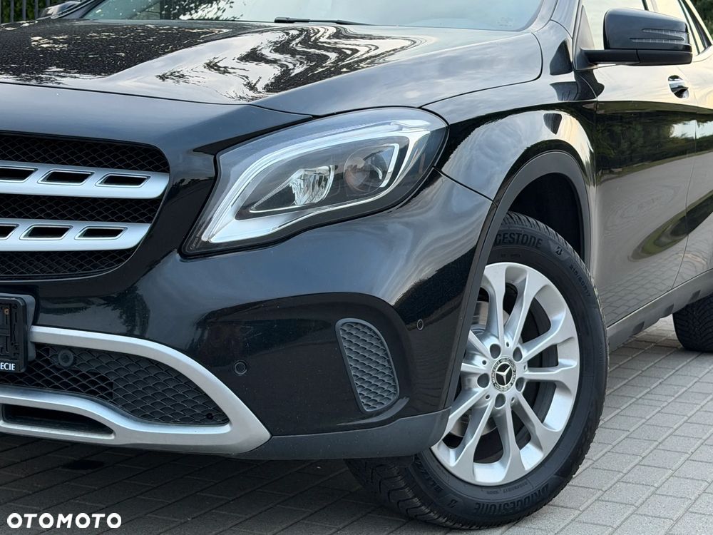 Mercedes-Benz GLA 180 (CDI) d Urban - 18