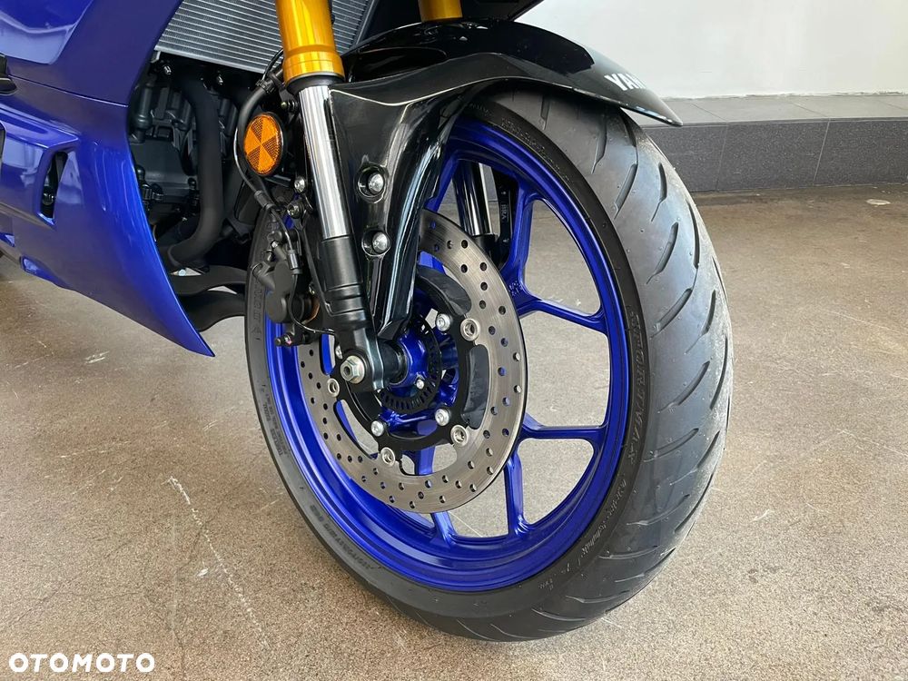 Yamaha R3 - 16