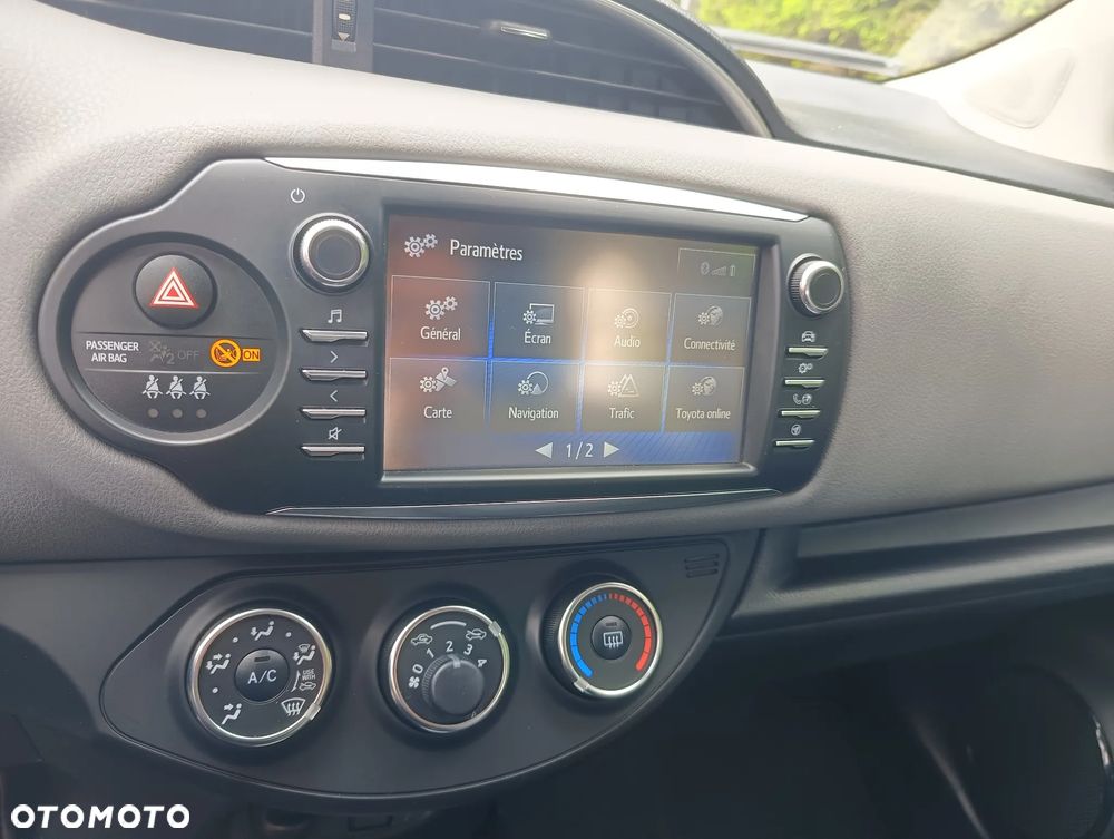 Toyota Yaris 1.5 Premium - 15