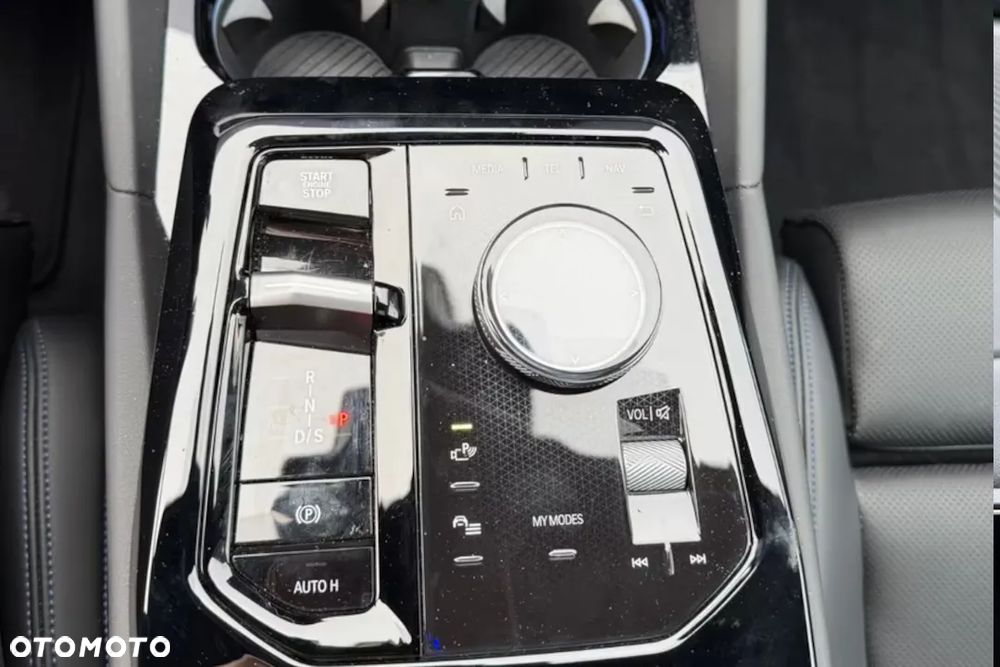 BMW Seria 5 520d xDrive mHEV M Sport - 34
