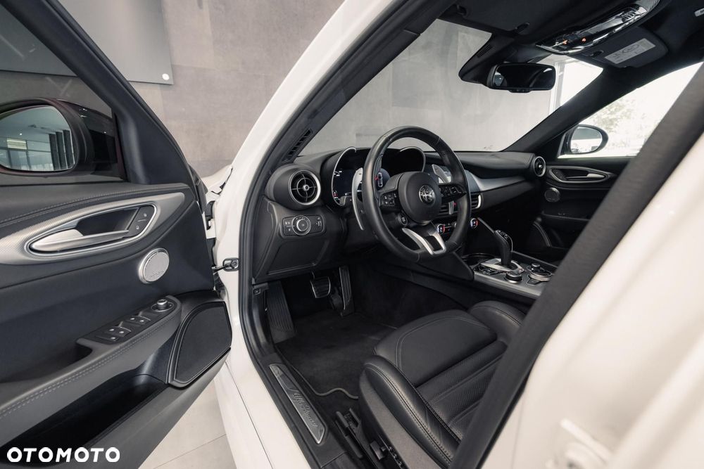 Alfa Romeo Giulia 2.0 Turbo Veloce Q4 - 10