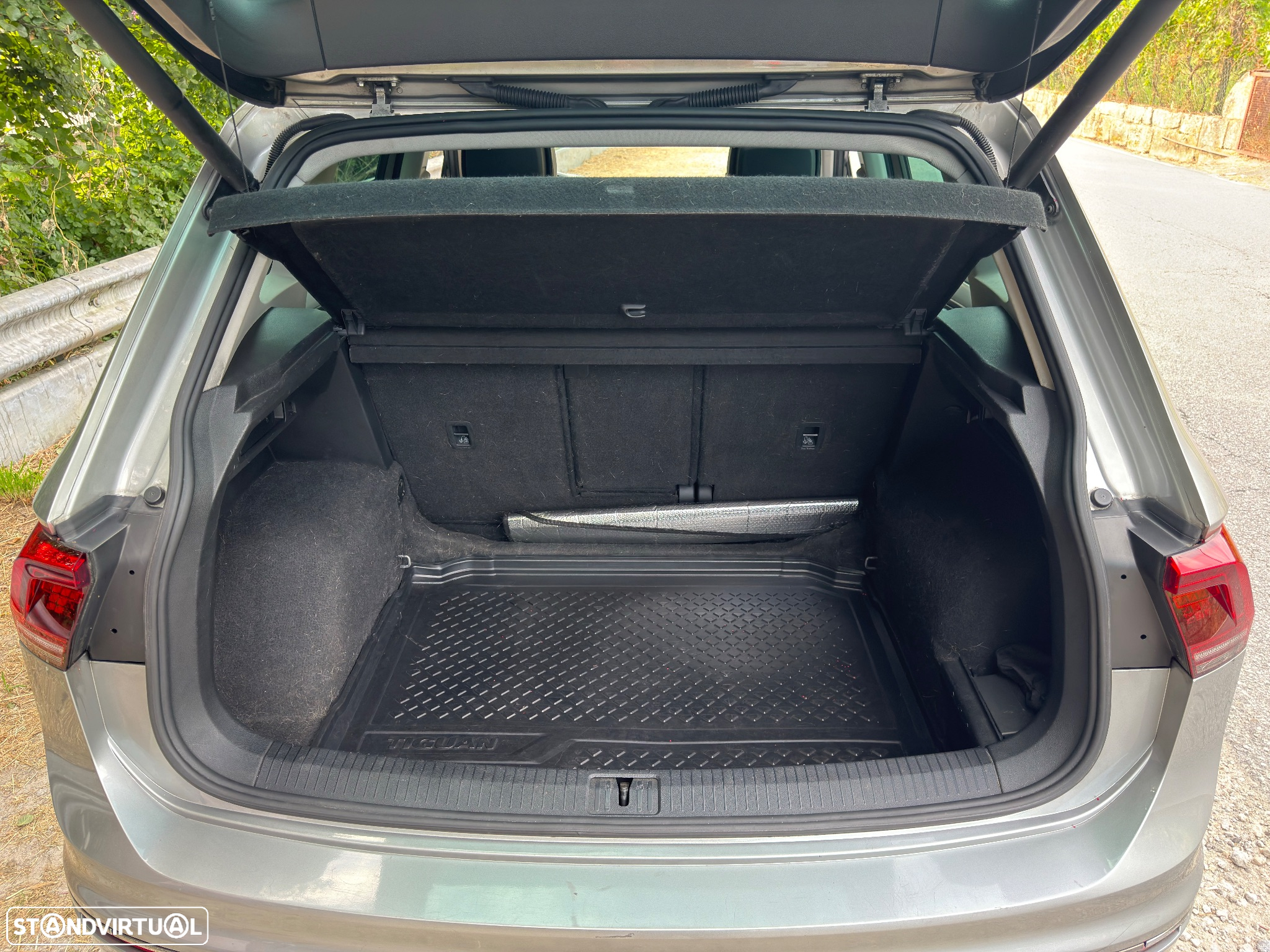 VW Tiguan 2.0 TDI R-Line - 18