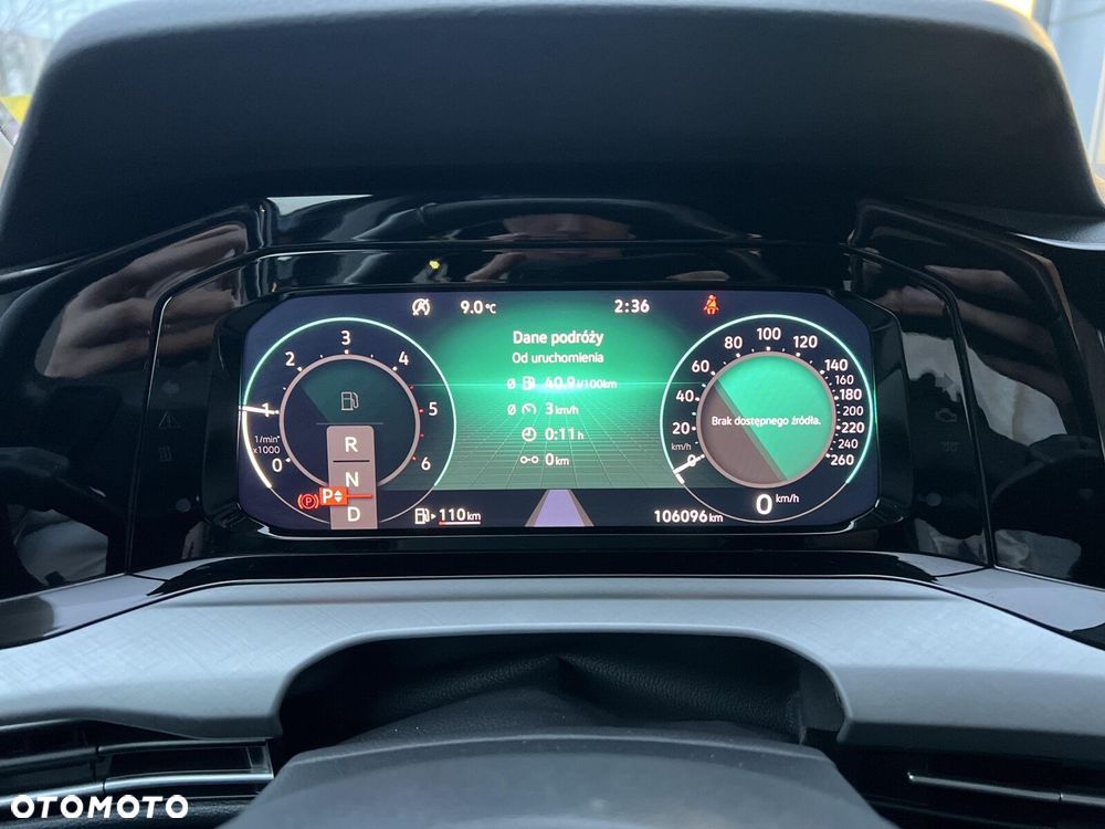 Volkswagen Golf Variant - 11