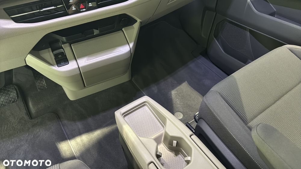 Volkswagen Multivan 1.5 eHybrid PHEV 180kW 4Motion L2 Life DSG - 16