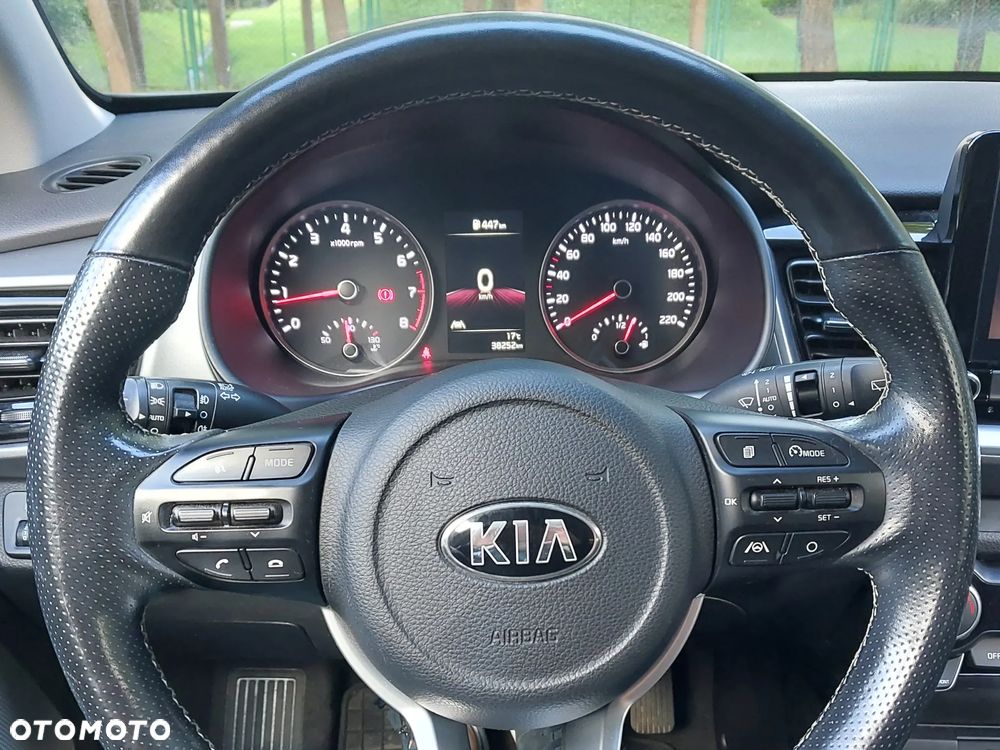 Kia Stonic - 2